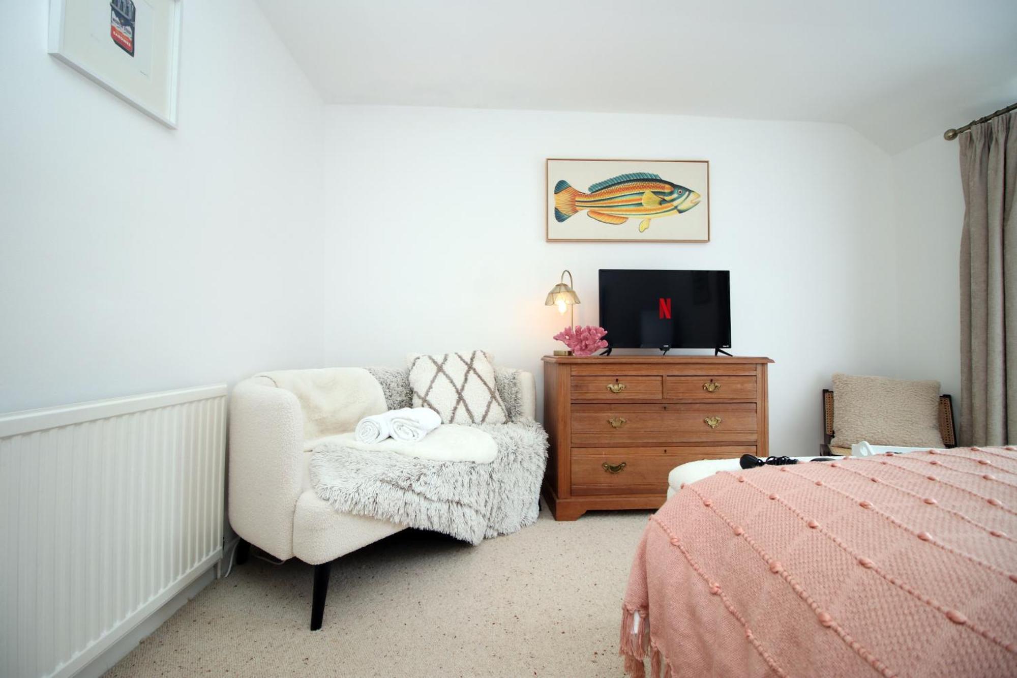 Little Gem In The Mumbles! Fishermans Cottage With Log Burner, Dog Friendly And Welcome Breakfast Hamper! 외부 사진