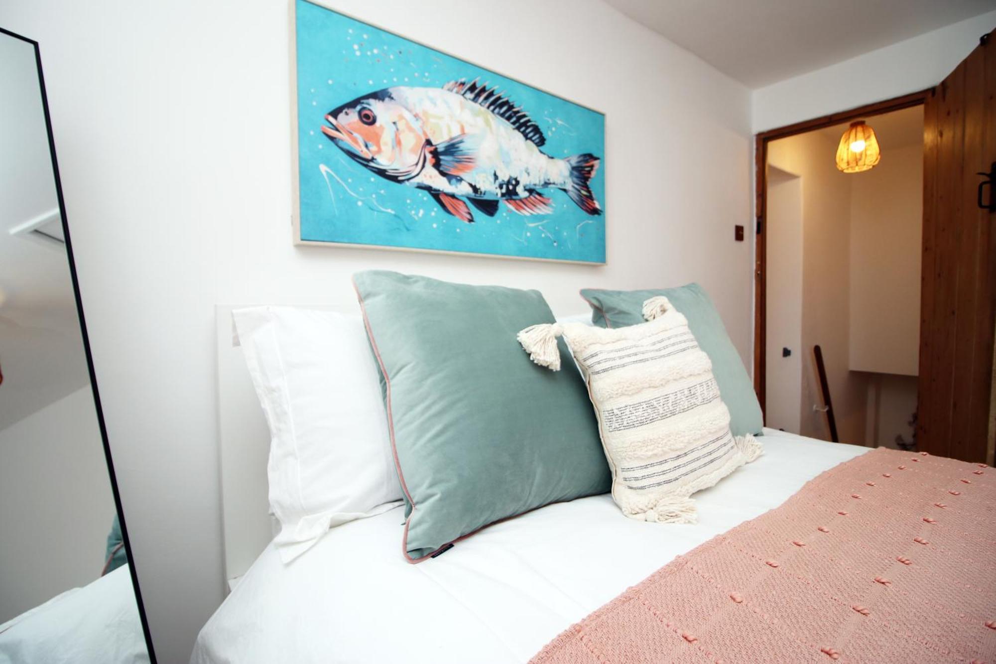 Little Gem In The Mumbles! Fishermans Cottage With Log Burner, Dog Friendly And Welcome Breakfast Hamper! 외부 사진