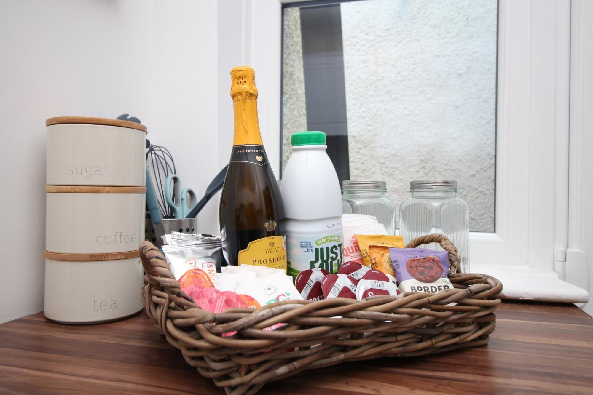 Little Gem In The Mumbles! Fishermans Cottage With Log Burner, Dog Friendly And Welcome Breakfast Hamper! 외부 사진