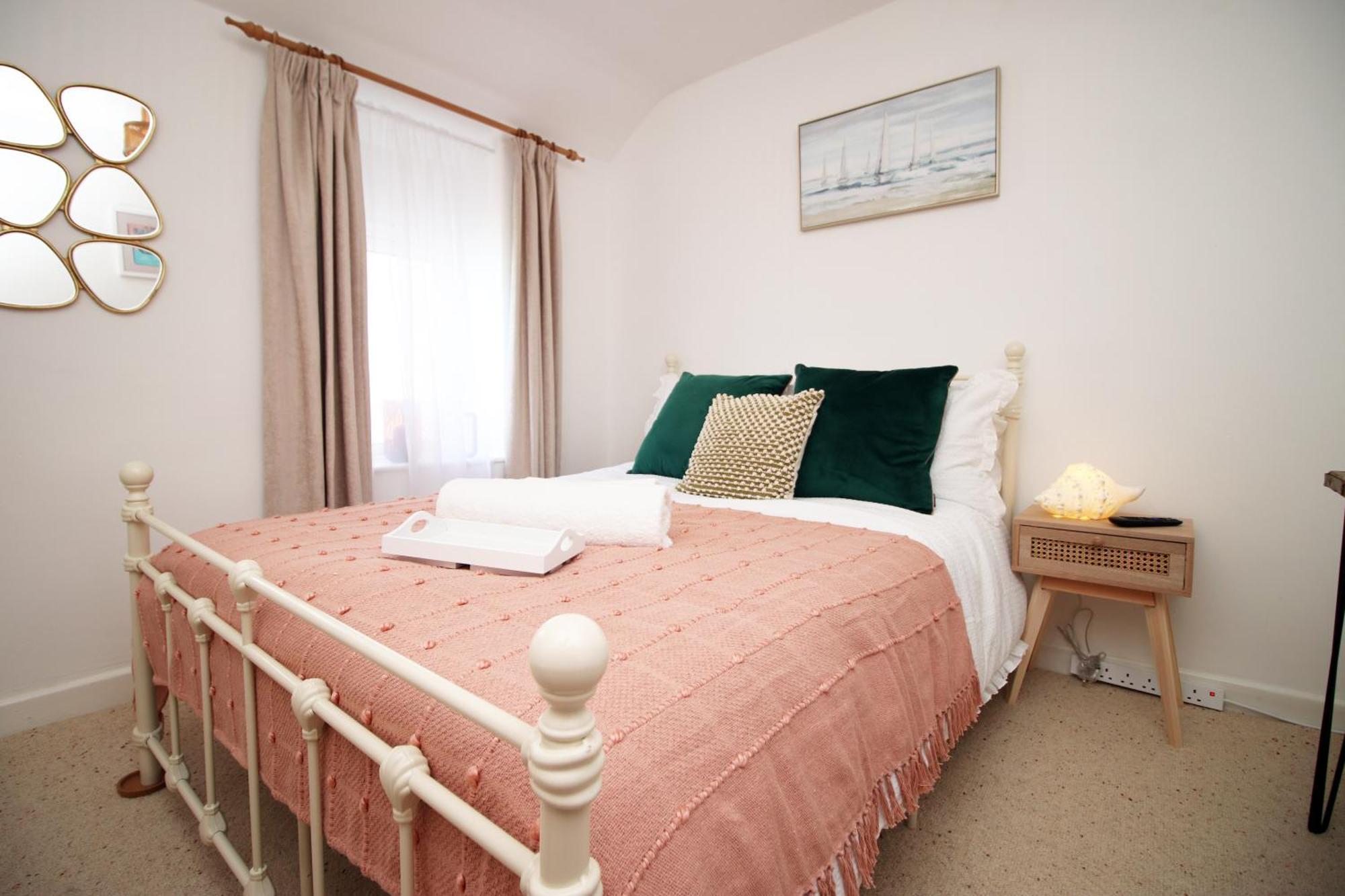 Little Gem In The Mumbles! Fishermans Cottage With Log Burner, Dog Friendly And Welcome Breakfast Hamper! 외부 사진