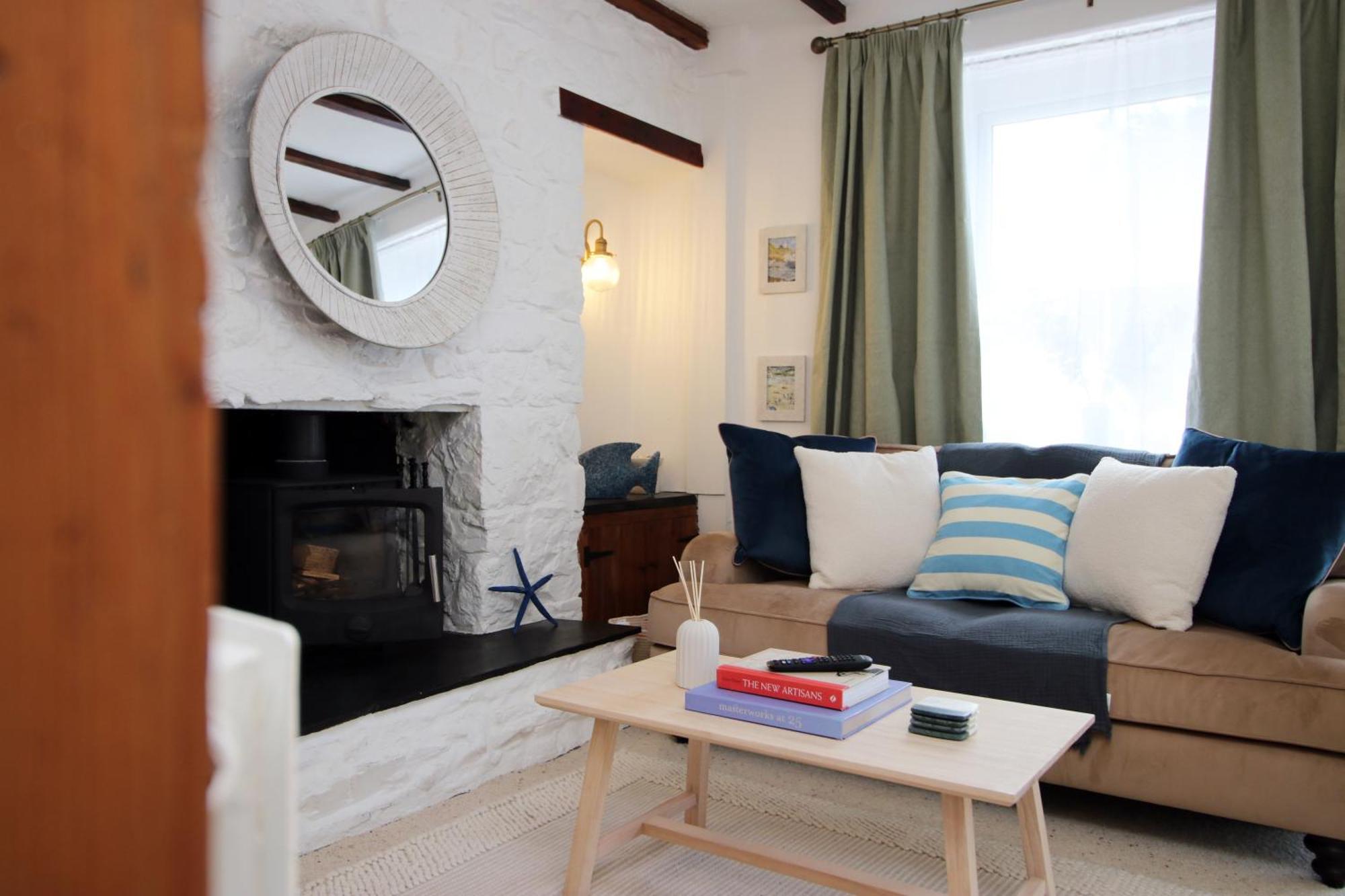 Little Gem In The Mumbles! Fishermans Cottage With Log Burner, Dog Friendly And Welcome Breakfast Hamper! 외부 사진